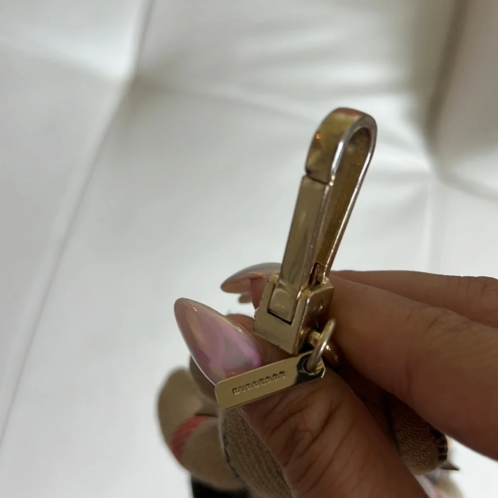 Burberry bear keychain - Picture 3 of 4